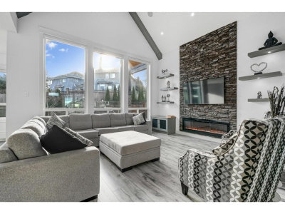 14932 35A Avenue | Surrey British Columbia | Slide Image Three