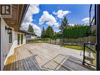 7516 LAMBETH Drive | Burnaby British Columbia | Slide Image Nine