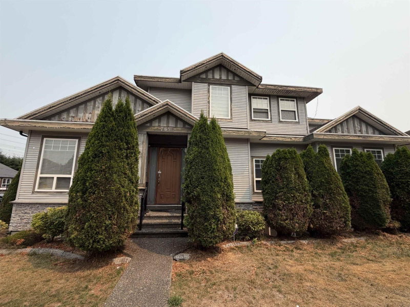 7890 147A Street Surrey British Columbia, V3S 2T8 - 8 Bedrooms Home For Sale