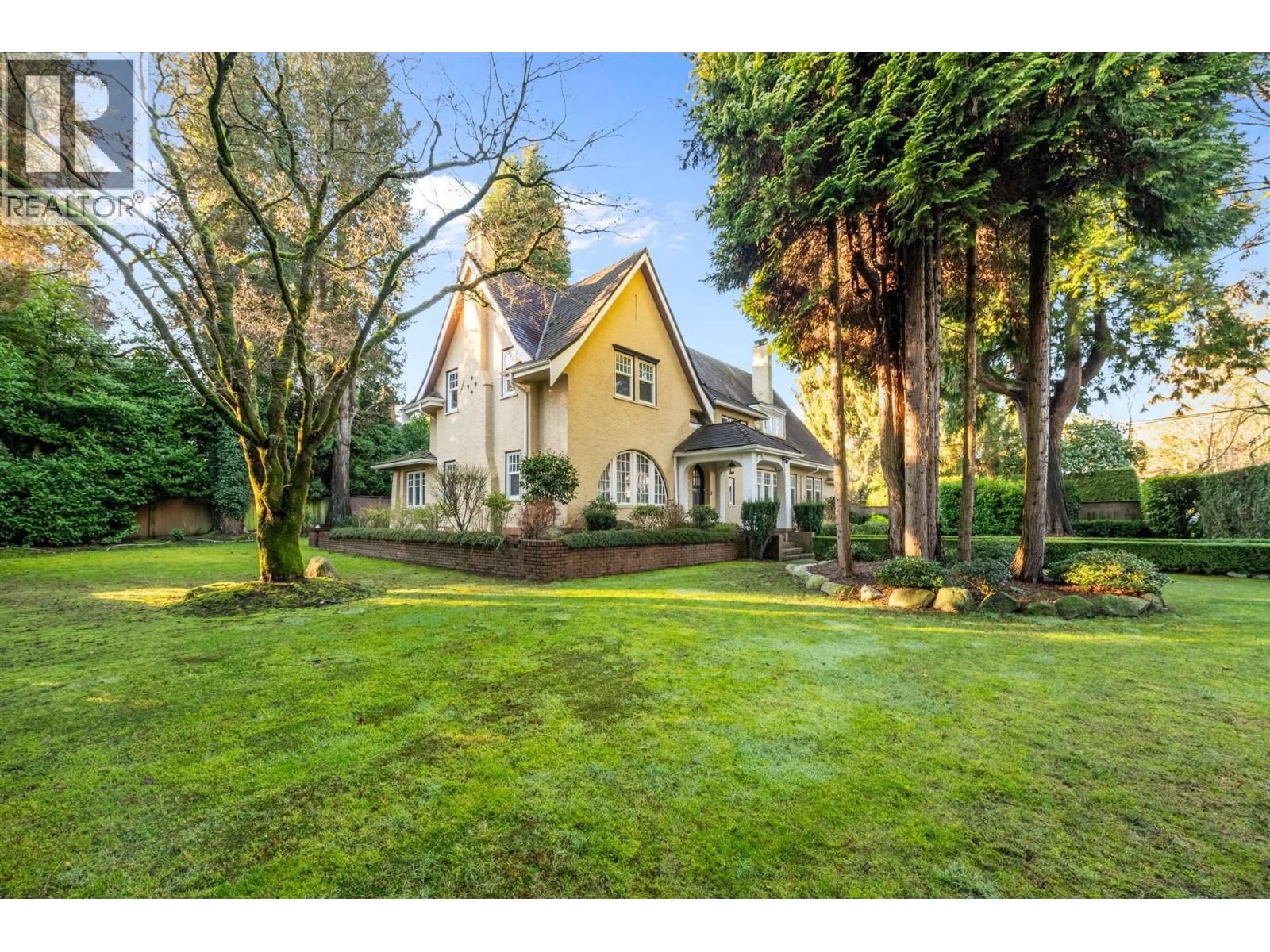 1516 BALFOUR Avenue, Vancouver, British Columbia V6J 2T9
