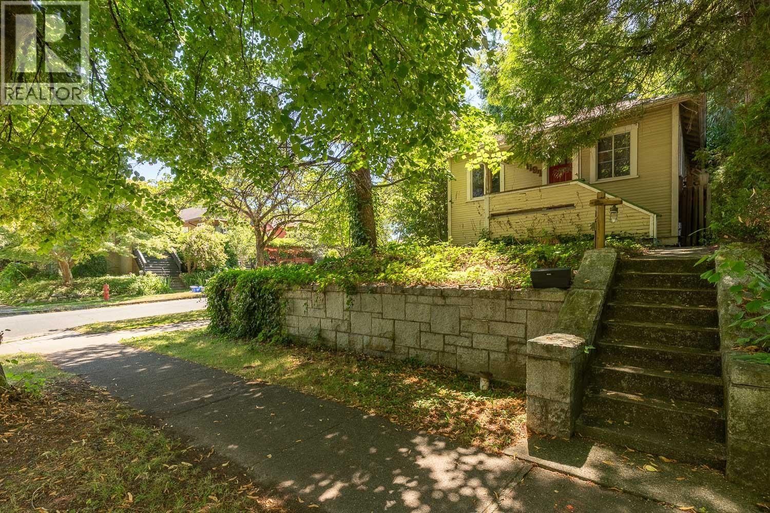 1194 18TH Avenue, Vancouver, British Columbia V5V 1H2