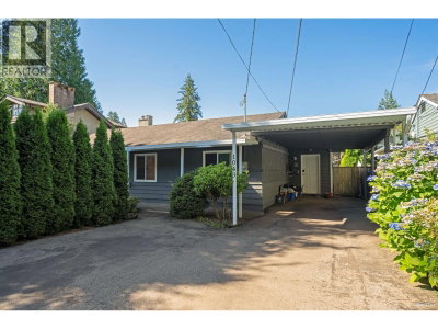 1043 BELVEDERE Drive | North Vancouver British Columbia | Slide Image Eleven