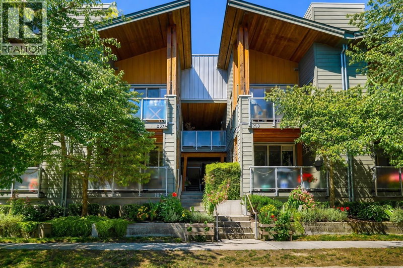 40147 GOVERNMENT Road Squamish British Columbia, V8B 0R6 - 2 Bedrooms Condo For Sale