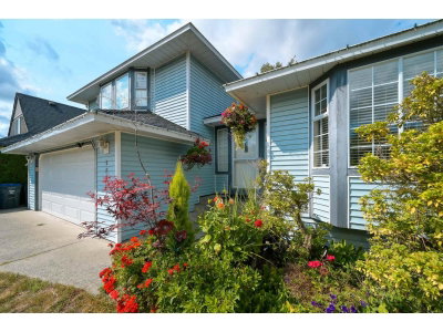 15477 93A Avenue | Surrey British Columbia | Slide Image Three