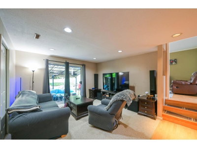 15477 93A Avenue | Surrey British Columbia | Slide Image Eight