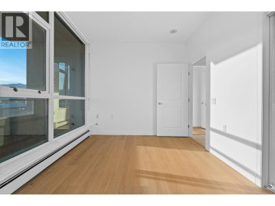 120 16TH Street | North Vancouver British Columbia | Slide Image Nineteen