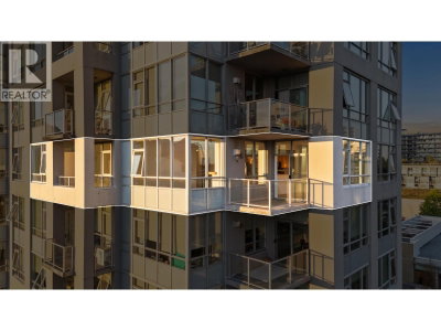 120 16TH Street | North Vancouver British Columbia | Slide Image Twenty-eight