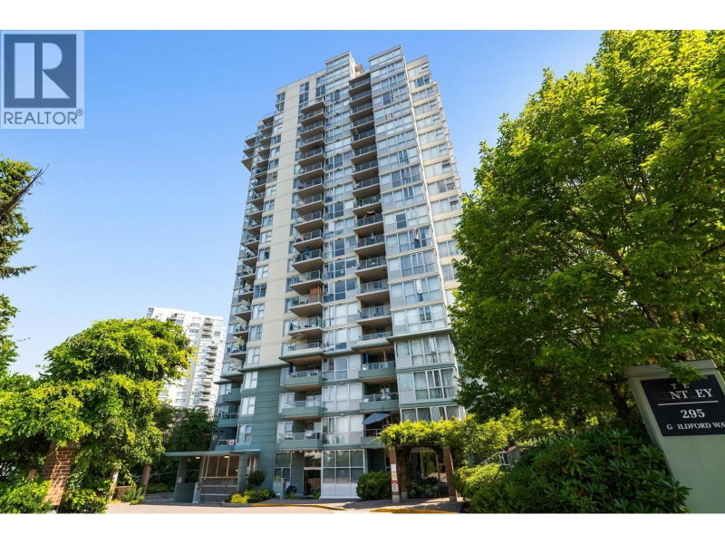 295 GUILDFORD Way Port Moody British Columbia, V3H 5N3 - 2 Bedrooms Condo For Sale