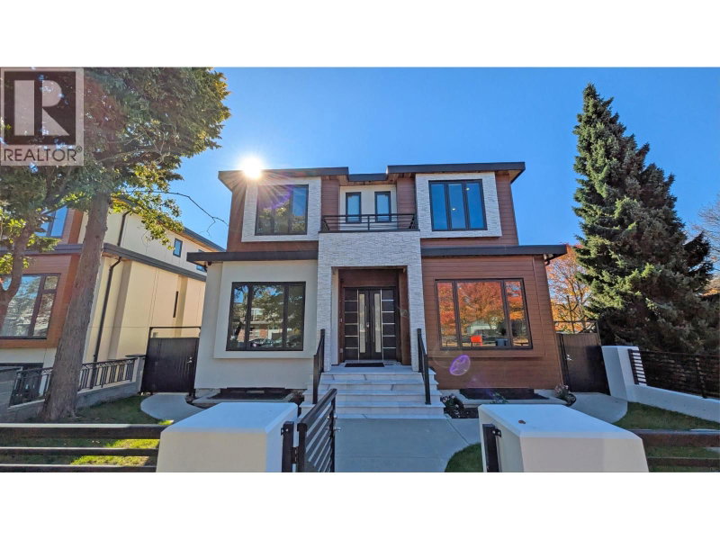 108 51ST Avenue Vancouver British Columbia, V5X 1C3 - 9 Bedrooms Home For Sale