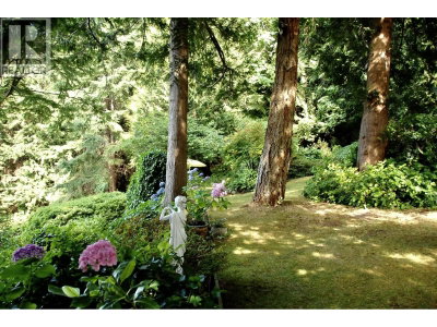 7145 CLIFF Road | West Vancouver British Columbia | Slide Image Seventeen