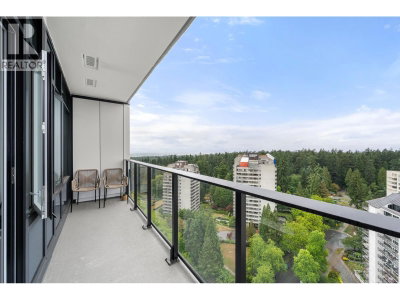 6468 WILLINGDON Avenue | Burnaby British Columbia | Slide Image Eighteen