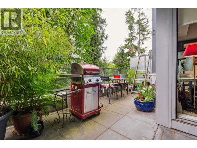 9060 UNIVERSITY Crescent | Burnaby British Columbia | Slide Image Thirteen
