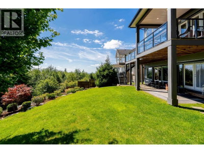 22 HERITAGE PEAK Road | Port Moody British Columbia | Slide Image Thirty-four