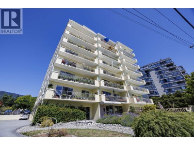 2187 BELLEVUE Avenue | West Vancouver British Columbia | Slide Image Two