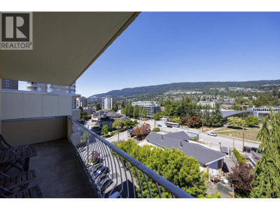 2187 BELLEVUE Avenue | West Vancouver British Columbia | Slide Image Five