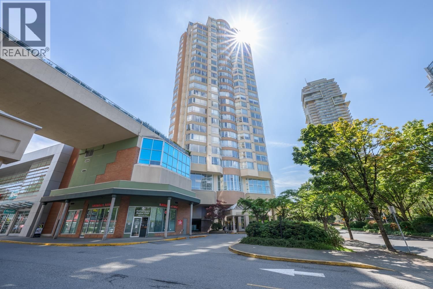 6240 MCKAY Avenue, Burnaby, British Columbia V5H 4L8