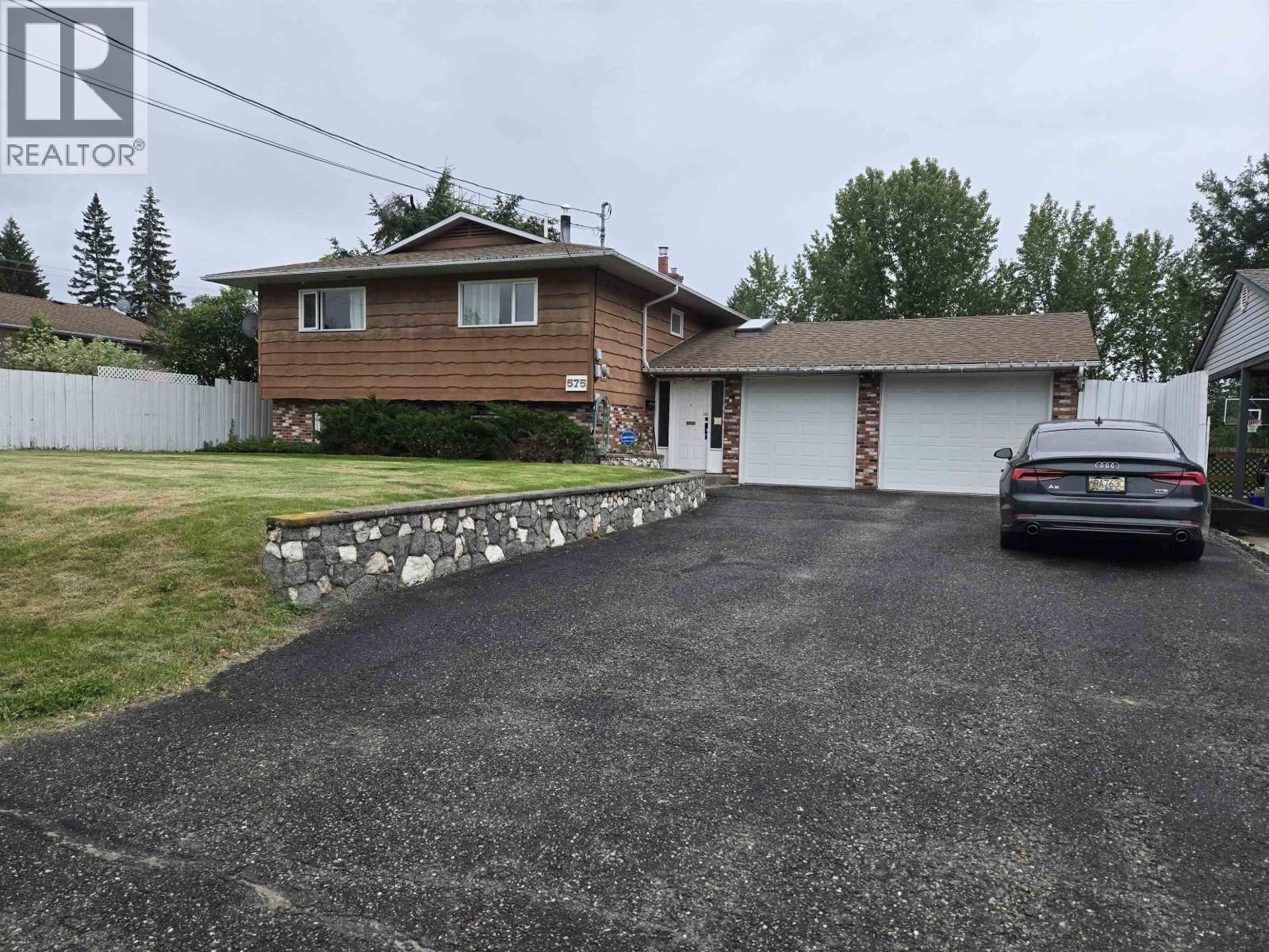 575 HARCOURT Avenue, Quesnel, British Columbia V2J 1S2