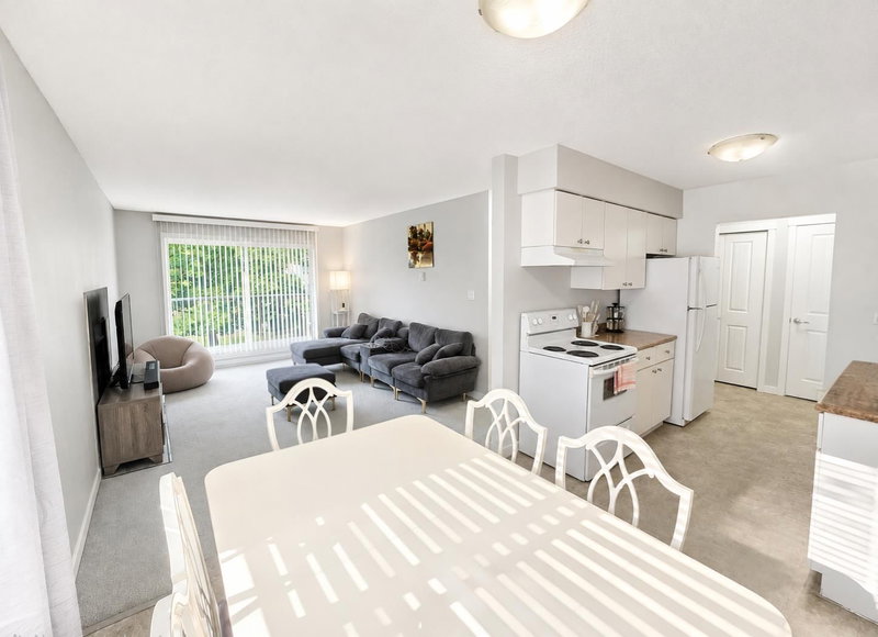 45598 MCINTOSH Drive Chilliwack British Columbia, V2P 7J3 - 2 Bedrooms Condo For Sale