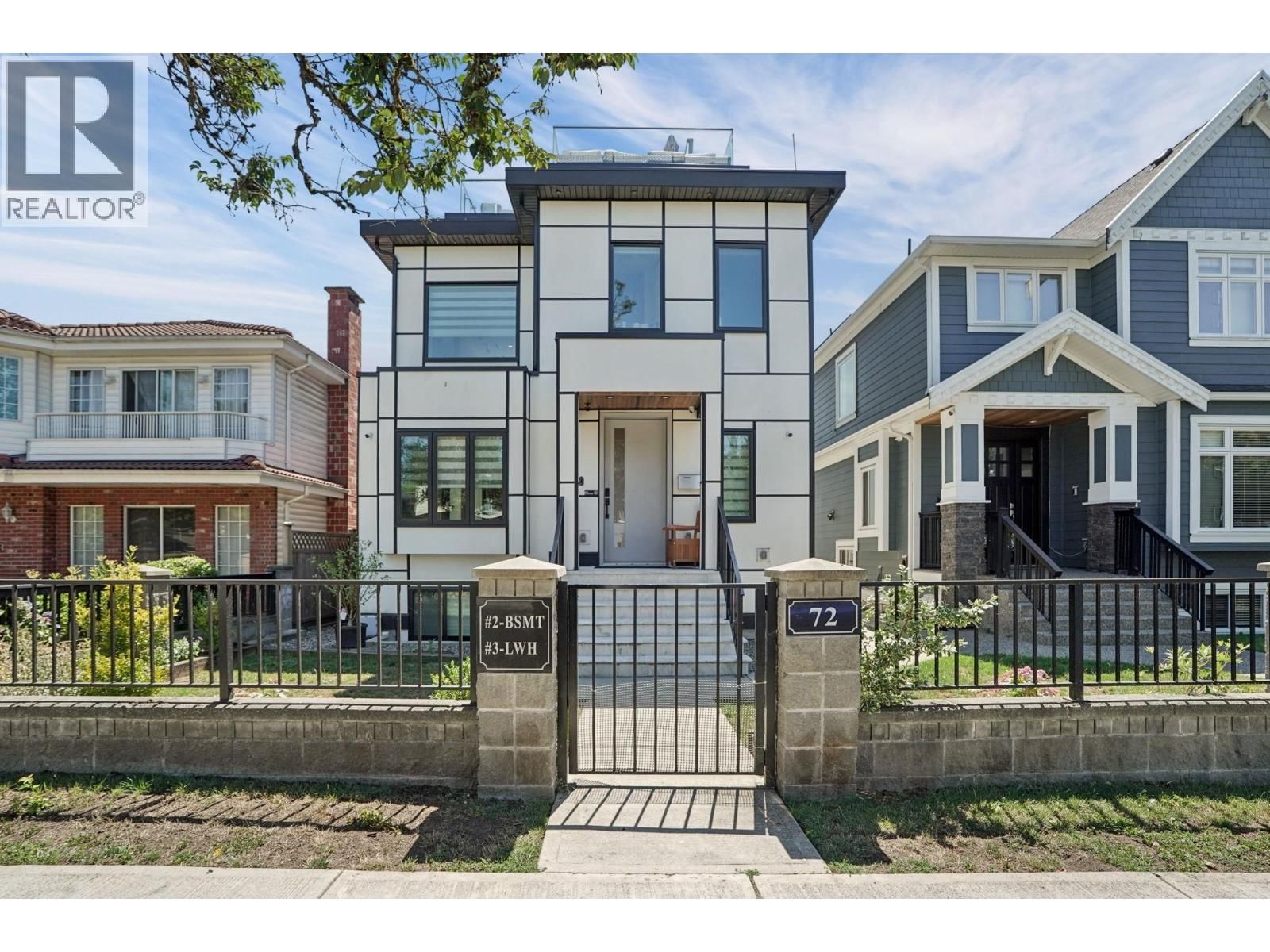 72 57TH Avenue, Vancouver, British Columbia V5X 1S4
