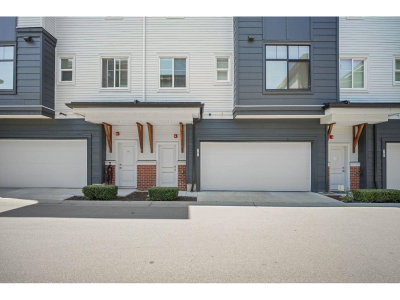 22128 48A Avenue | Langley British Columbia | Slide Image Four