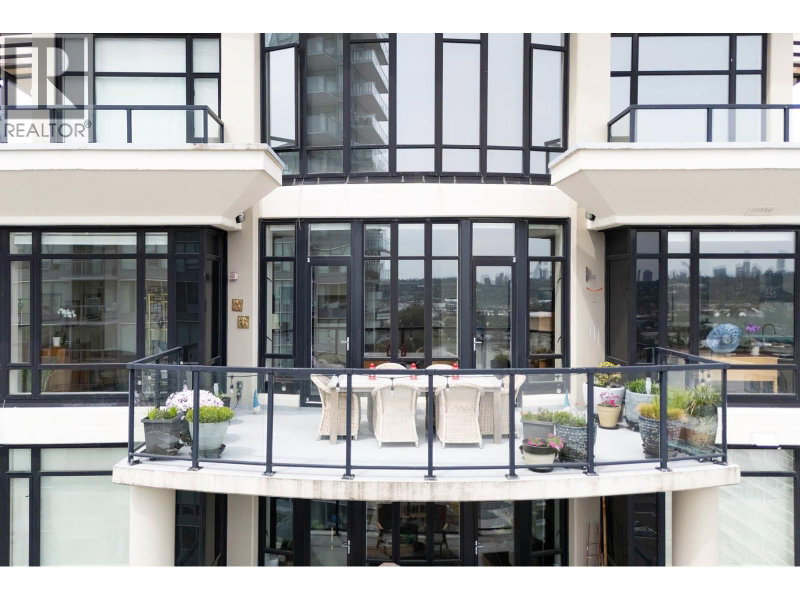 610 VICTORIA Street New Westminster British Columbia, V3M 0A5 - 3 Bedrooms Condo For Sale