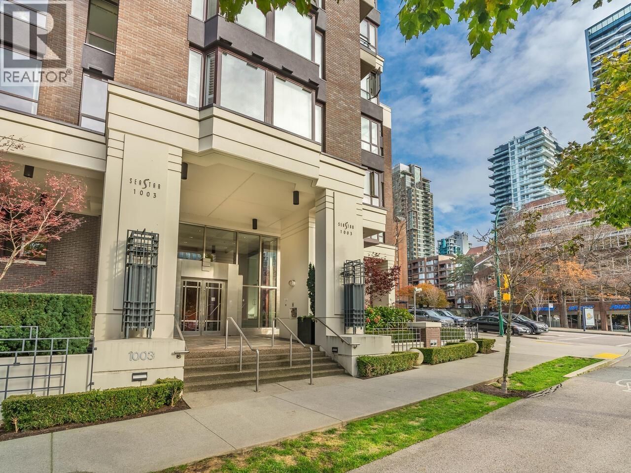1003 PACIFIC Street, Vancouver, British Columbia V6E 4P2