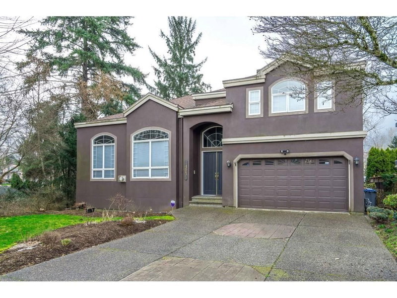 14036 90 Avenue Surrey British Columbia, V3V 7Z6 - 5 Bedrooms Home For Sale