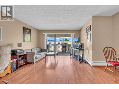 12170 222 Street | Maple Ridge British Columbia | Slide Image One