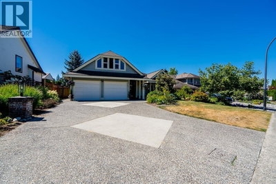 12461 205 Street | Maple Ridge British Columbia | Slide Image Thirty-seven