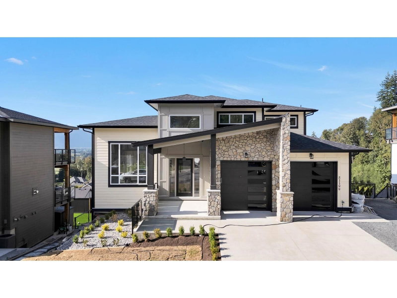 51199 CHARLOTTE Place Chilliwack British Columbia, V4Z 0E5 - 8 Bedrooms Home For Sale