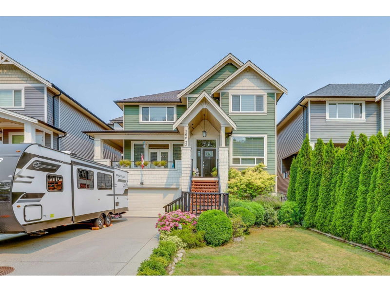 36643 AUGUSTON Parkway East Abbotsford British Columbia, V3G 0E8 - 5 Bedrooms Home For Sale