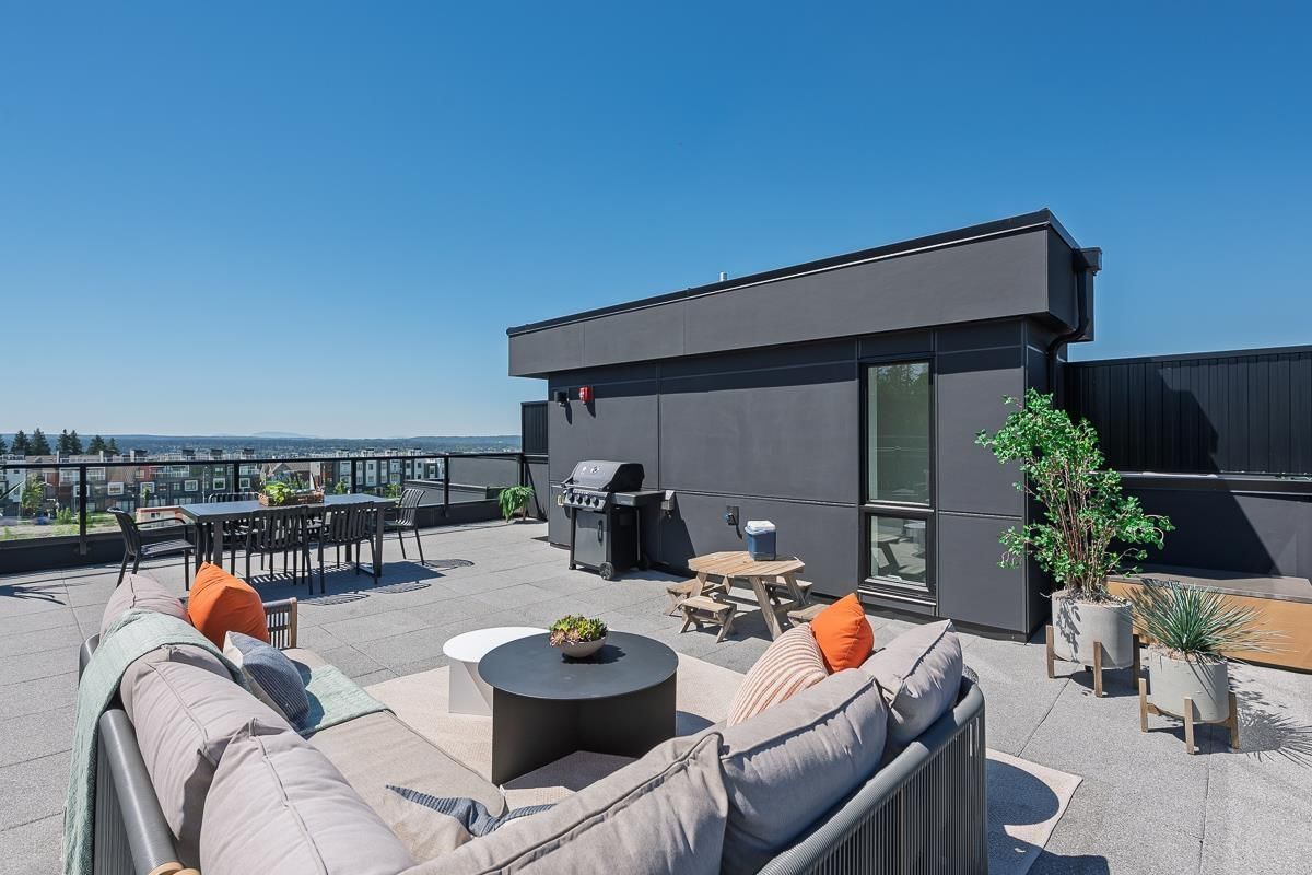 20335 70A Avenue, Langley, British Columbia V2Y 1S8