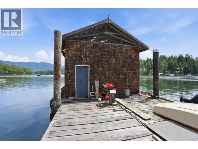 4371 FRANCIS PENINSULA Road | Madeira Park British Columbia | Slide Image Thirty-one