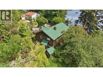 4371 FRANCIS PENINSULA Road | Madeira Park British Columbia | Slide Image Thirty-eight