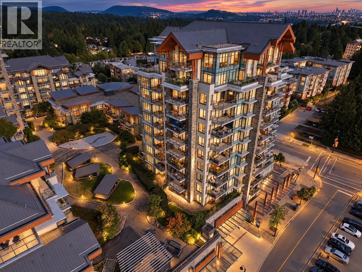 1210 27TH Street, North Vancouver, British Columbia V7J 0C5