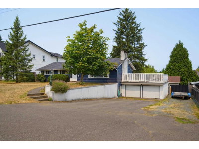 19671 49 Avenue | Langley British Columbia | Slide Image Two