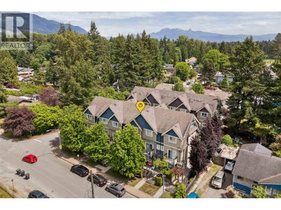 3488 SEFTON Street | Port Coquitlam British Columbia | Slide Image Two