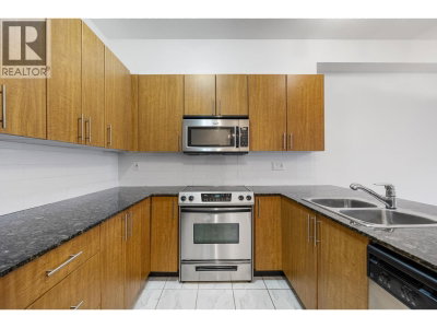 2488 KELLY Avenue | Port Coquitlam British Columbia | Slide Image Fifteen