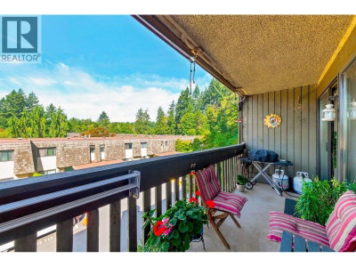 1059 OLD LILLOOET Road | North Vancouver British Columbia | Slide Image Thirteen