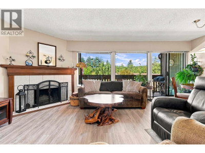 1059 OLD LILLOOET Road | North Vancouver British Columbia | Slide Image Eight