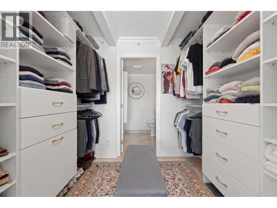10 LAGUNA Court | New Westminster British Columbia | Slide Image Eighteen