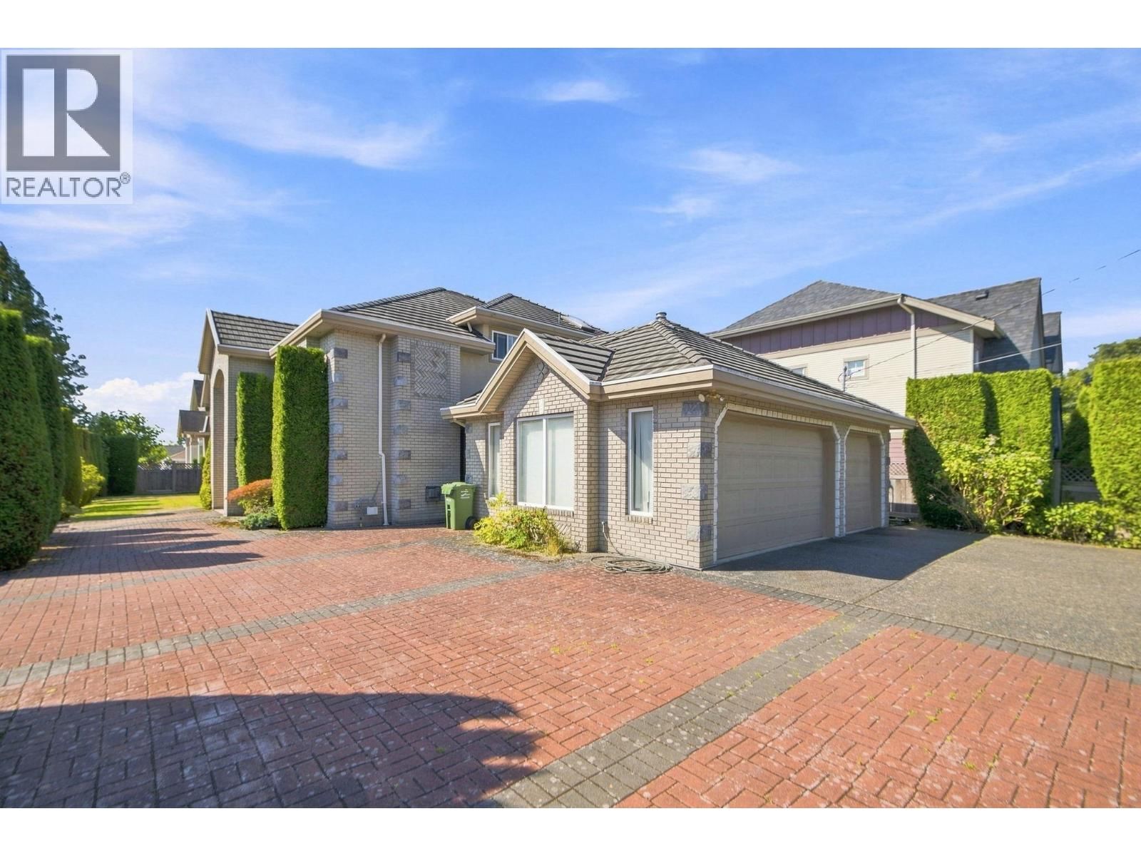 10031 LEONARD Road, Richmond, British Columbia V7A 2N4