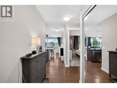 12075 228 Street | Maple Ridge British Columbia | Slide Image Three