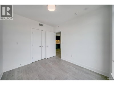 450 WESTVIEW Street | Coquitlam British Columbia | Slide Image Thirteen