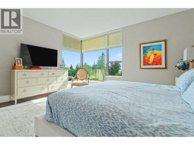 3315 CYPRESS Place | West Vancouver British Columbia | Slide Image Twenty-four