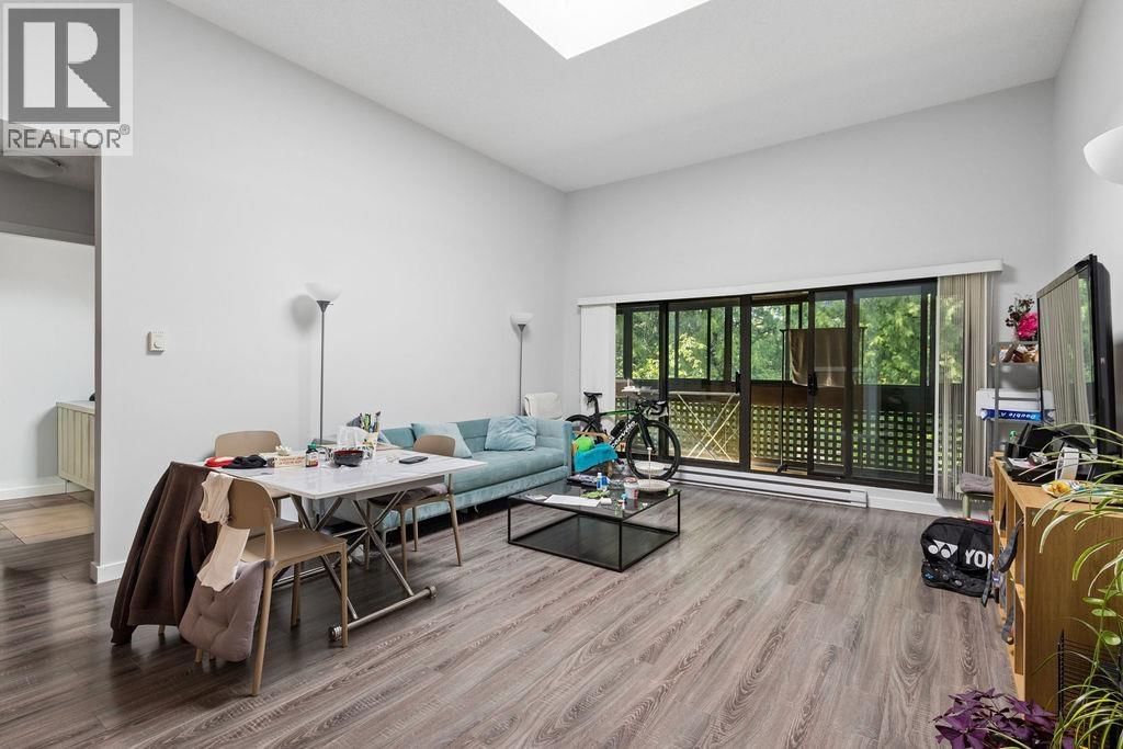 444 49TH Avenue, Vancouver, British Columbia V5Y 3V4