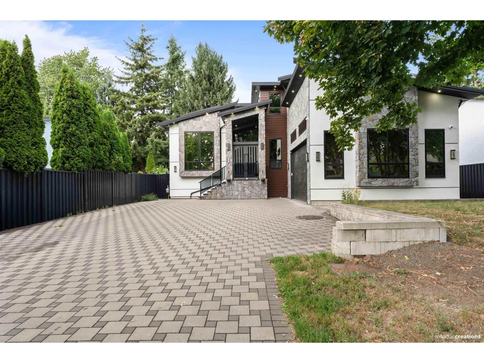 18339 63 Avenue, Surrey, British Columbia V3S 8B1