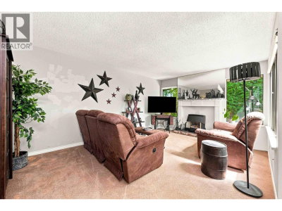4698 GARDEN GROVE Drive | Burnaby British Columbia | Slide Image Seven