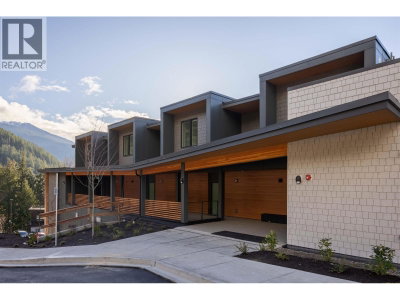 3405 MAMQUAM Road | Squamish British Columbia | Slide Image Six