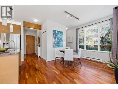 530 RAVEN WOODS Drive | North Vancouver British Columbia | Slide Image Thirteen